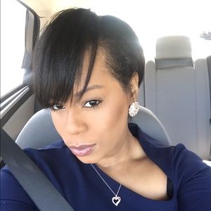 Meet your Posher, Monique